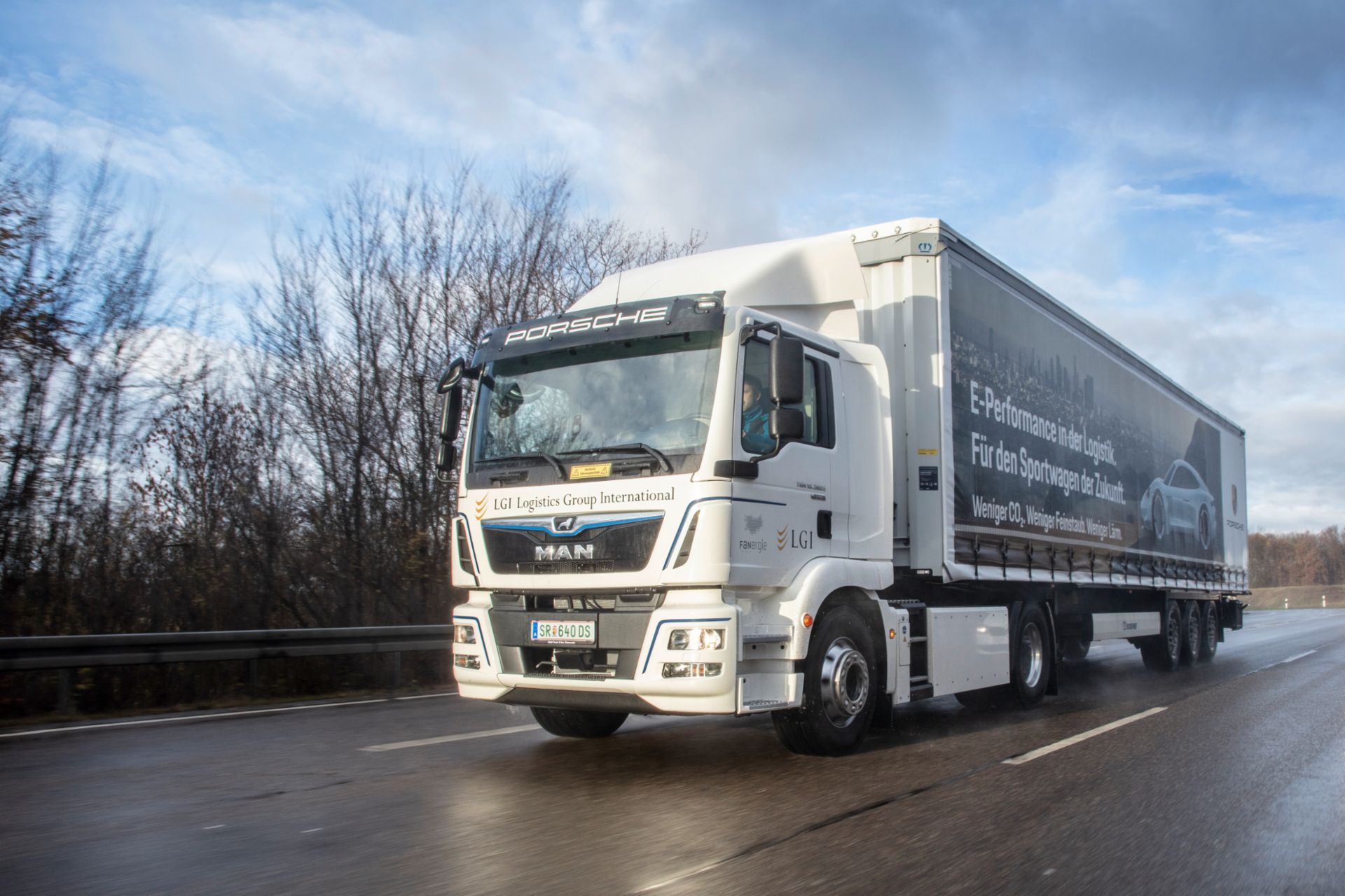 Zum Einsatz kommt der eTGM im Lieferverkehr auf der Strecke zwischen dem vom Logistik-Partner LGI betriebenen Standort Freiberg am Neckar und dem Porsche-Werk in Stuttgart-Zuffenhausen. 